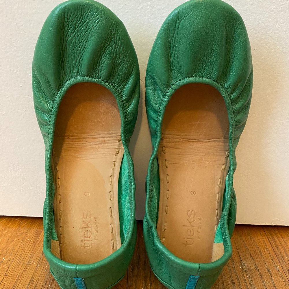 Clover Green Tieks Size 9